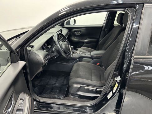 Certified 2023 Honda HR-V Sport image 11