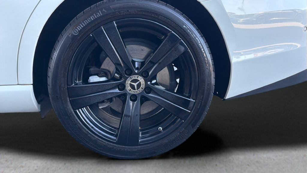 Used 2024 Mercedes-Benz C 300 4MATIC Sedan image 9