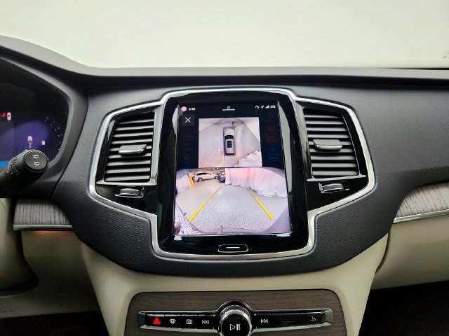 Certified 2024 Volvo XC90 B6 Plus w/ Protection Package Premier AWD/4WD image 28