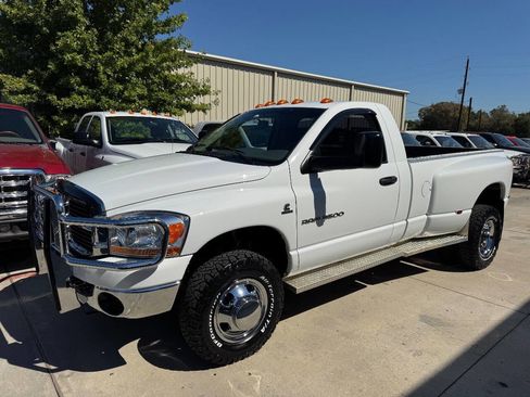 Used 2006 Dodge Ram 3500 Truck SLT w/ Trailer Tow Group image 3