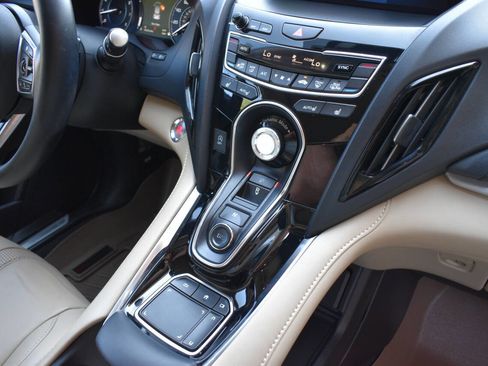 Used 2019 Acura RDX SH AWD w/Tech 4dr SUV w/Techno image 24