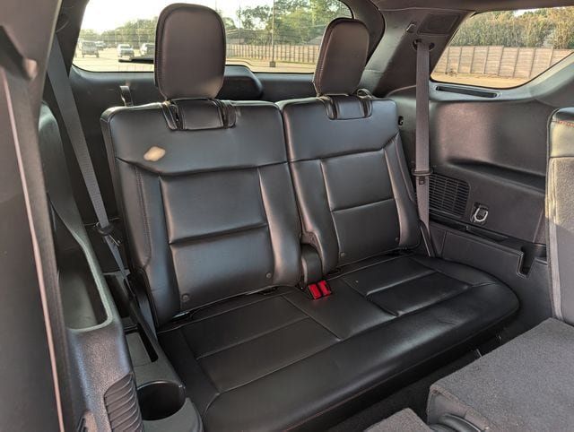 Used 2025 Ford Explorer ST-Line RWD image 27