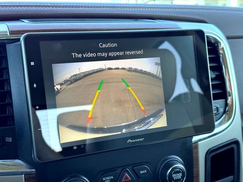 Used 2016 RAM 1500 Laramie w/ Convenience Group image 27