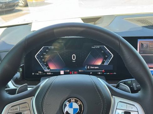 Used 2025 BMW X7 xDrive40i AWD/4WD image 14