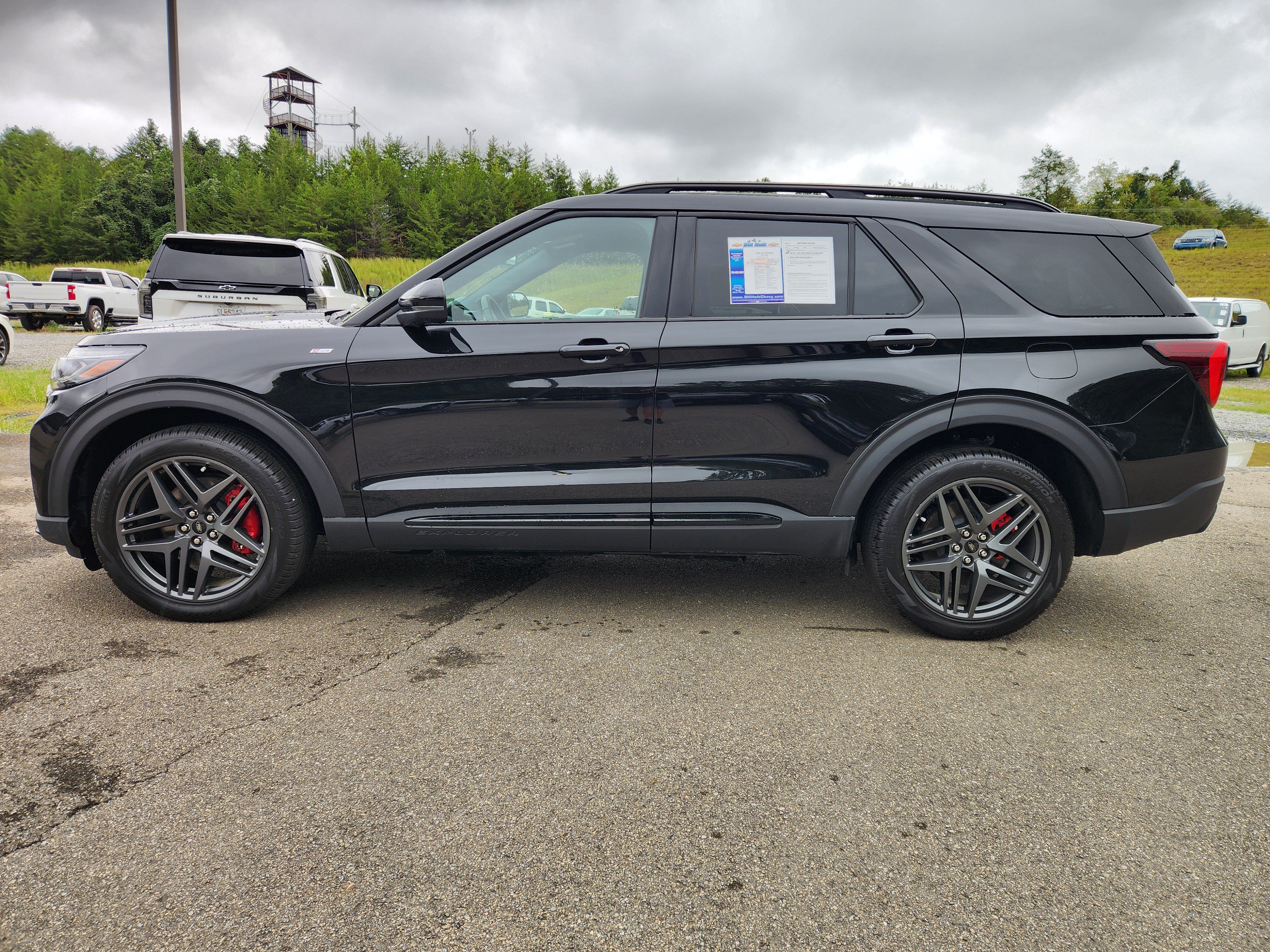 Used 2025 Ford Explorer ST-Line w/ Premium Package AWD/4WD image 11