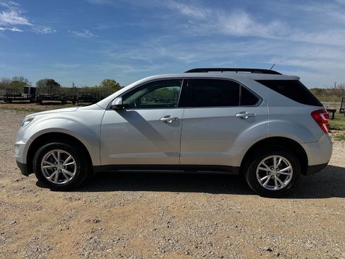 Used 2016 Chevrolet Equinox LT w/ Convenience Package image 3