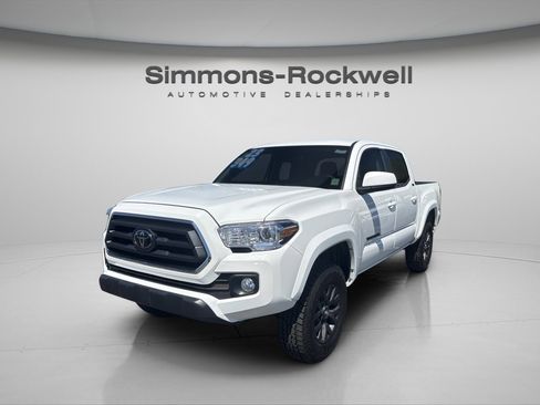 Used 2023 Toyota Tacoma SR5 AWD/4WD image 1