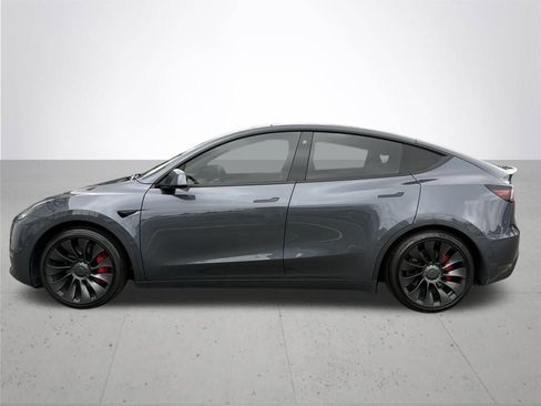 Used 2022 Tesla Model Y Performance image 9