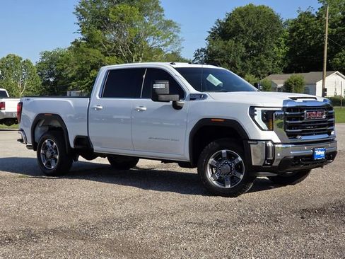 Used 2025 GMC Sierra 2500 SLE w/ SLE Value Package; AWD/4WD image 2