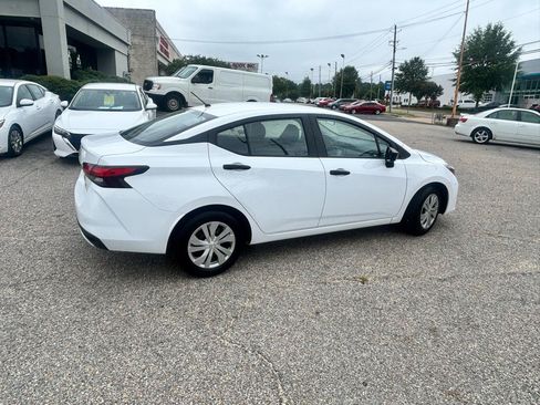 Used 2023 Nissan Versa S FWD image 26