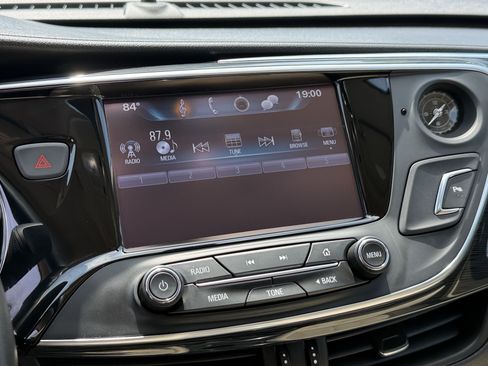 Used 2018 Buick Envision Preferred FWD image 20