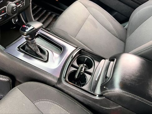 Used 2018 Dodge Charger SXT w/ Blacktop Package image 16