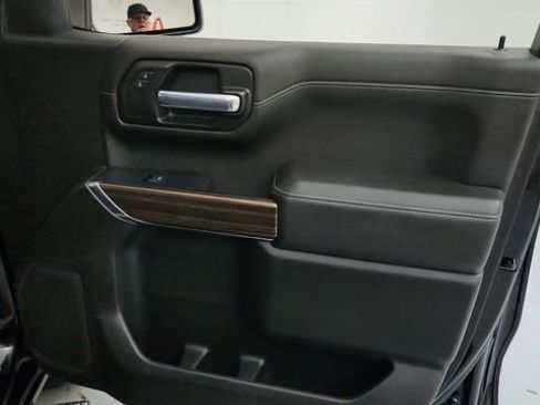 Used 2021 Chevrolet Silverado 1500 LT Trail Boss image 20