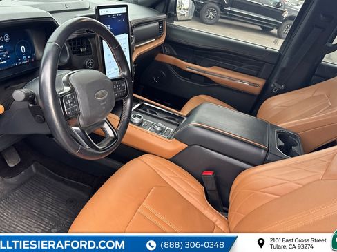 Used 2023 Ford Expedition Max Platinum image 12
