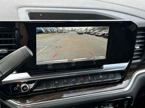 New 2026 GMC Sierra 1500 SLE w/ Preferred Package image 25