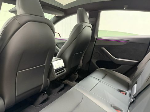 Used 2026 Tesla Model Y Long Range AWD/4WD image 16
