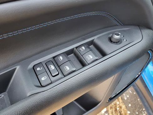 New 2026 Jeep Compass Limited image 18