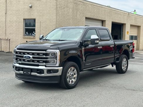 New 2026 Ford F250 Lariat w/ Lariat Ultimate Package AWD/4WD image 2