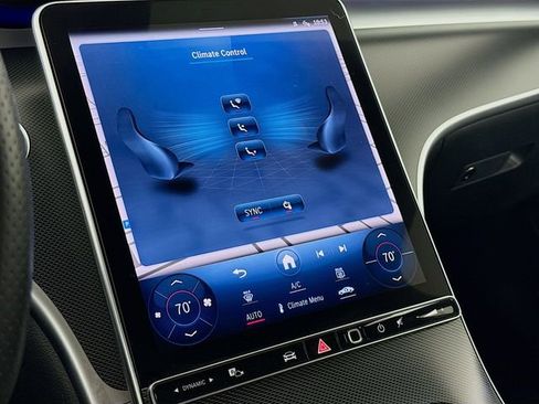 Used 2024 Mercedes-Benz C 300 4MATIC Sedan image 16