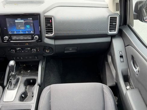 Used 2022 Nissan Frontier SV image 10