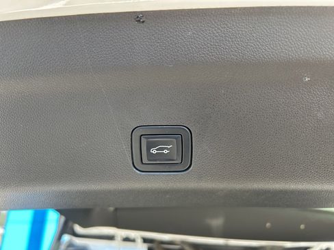 Used 2022 Chevrolet Tahoe RST w/ Luxury Package image 24