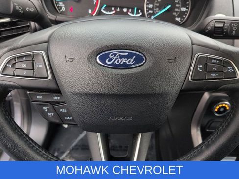 Used 2019 Ford EcoSport SE w/ SE Convenience Package image 12