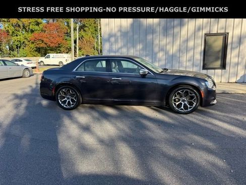 Used 2016 Chrysler 300 C Platinum w/ Safetytec Plus Group image 2