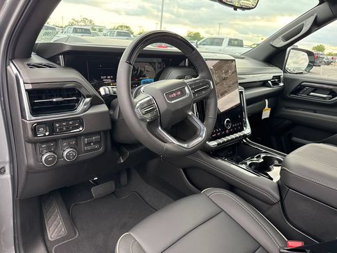 New 2026 GMC Yukon Elevation w/ Elevation Premium Package AWD/4WD image 17