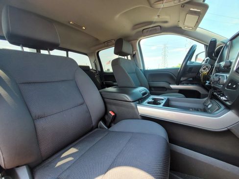 Used 2018 Chevrolet Silverado 1500 LT w/ All Star Edition AWD/4WD image 9