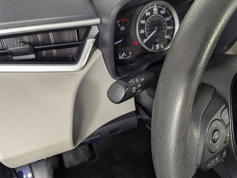 Used 2022 Toyota Corolla LE w/ Carpet Mat Package (TMS) image 21