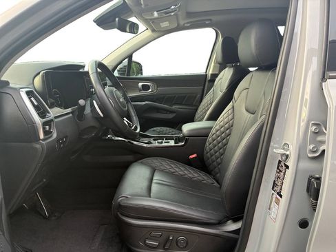 Used 2023 Kia Sorento SX Prestige AWD/4WD image 23