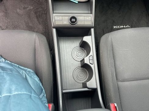 Used 2024 Hyundai Kona SEL image 21