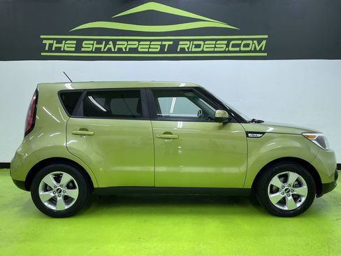 Used 2018 Kia Soul image 11