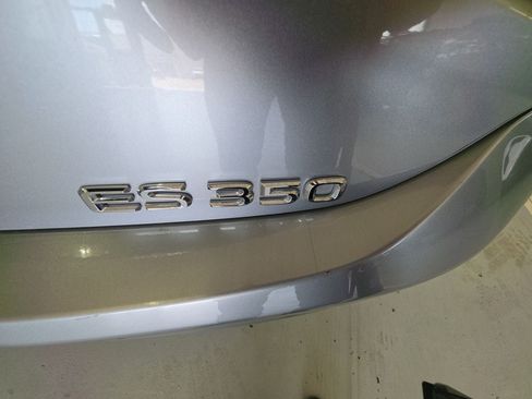 Used 2022 Lexus ES 350 w/ Premium Package FWD image 5