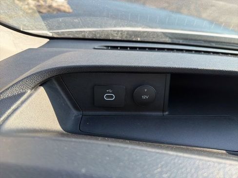 Used 2025 Ford Transit 250 148 Medium Roof image 21