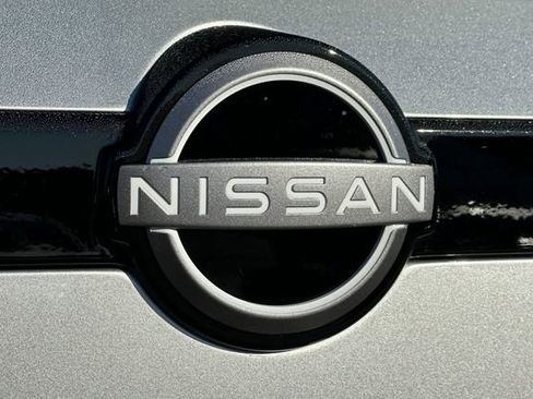 New 2025 Nissan Pathfinder S image 16