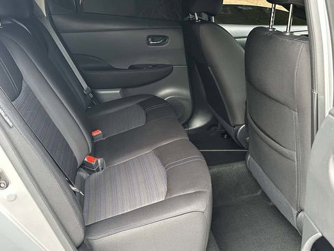 Used 2021 Nissan Leaf SV w/ SV Technology Package image 15