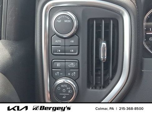 Used 2022 GMC Sierra 2500 SLT w/ SLT Premium Package AWD/4WD image 25