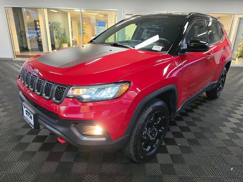 Used 2023 Jeep Compass Trailhawk w/ Trailhawk Convenience Group image 7