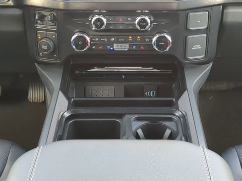 New 2026 Ford F250 Lariat w/ Lariat Premium Package AWD/4WD image 17