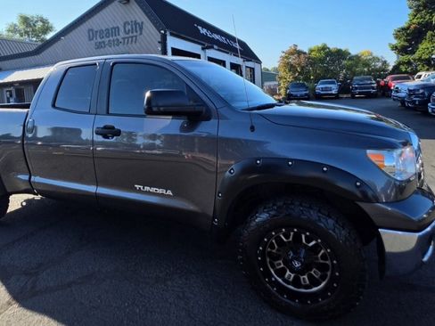 Used 2013 Toyota Tundra 4x4 Double Cab w/ Tow Pkg image 3