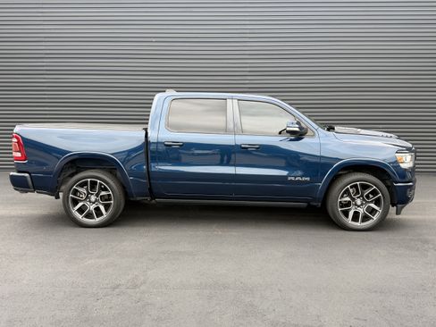 Used 2021 RAM 1500 Laramie w/ Sport Appearance Package AWD/4WD image 8