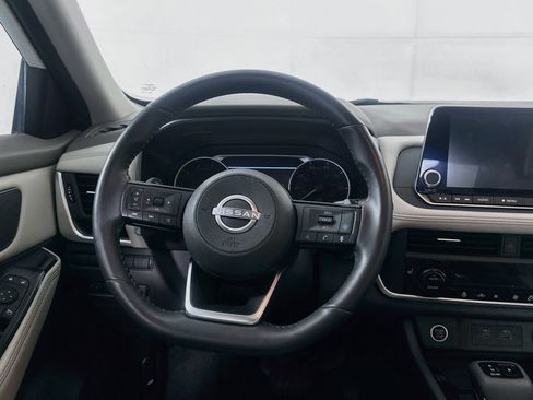 Used 2023 Nissan Rogue SV w/ SV Premium B Package FWD image 18