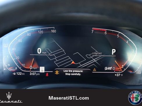 Used 2022 BMW 330i xDrive Sedan w/ Driving Assistance Package image 16