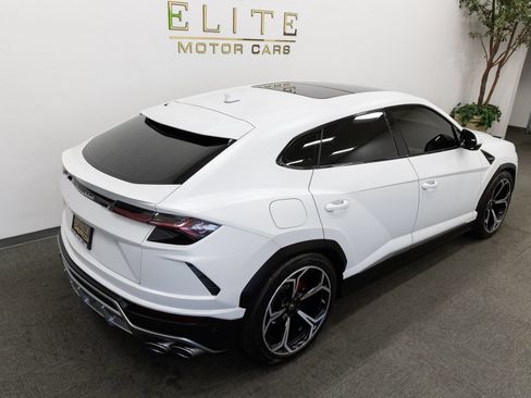 Used 2019 Lamborghini Urus AWD/4WD image 28