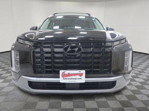 Used 2023 Hyundai Palisade Limited AWD/4WD image 4