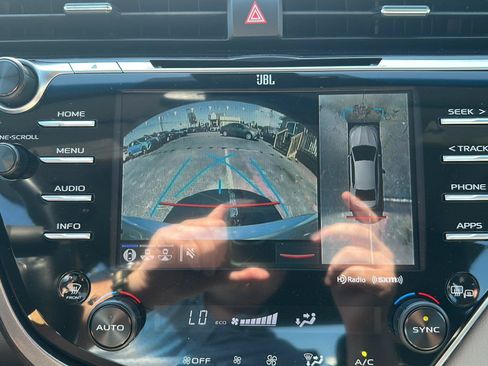 Used 2018 Toyota Camry XLE w/ Audio Package FWD image 18
