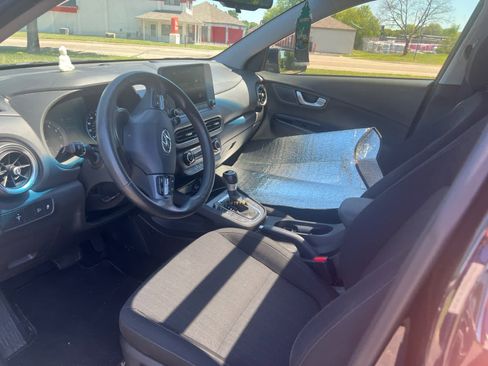 Used 2022 Hyundai Kona SEL w/ Convenience Package AWD/4WD image 9