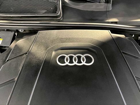 Used 2022 Audi Q7 3.0T Premium w/ Interior Protection Package image 30