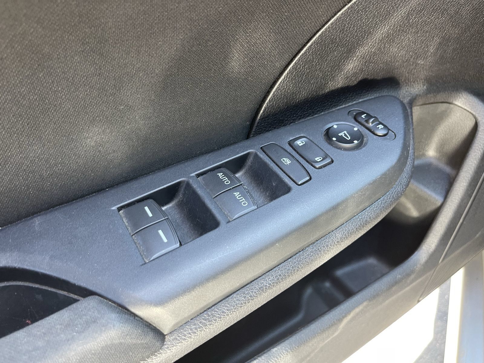 Used 2019 Honda Civic EX image 11